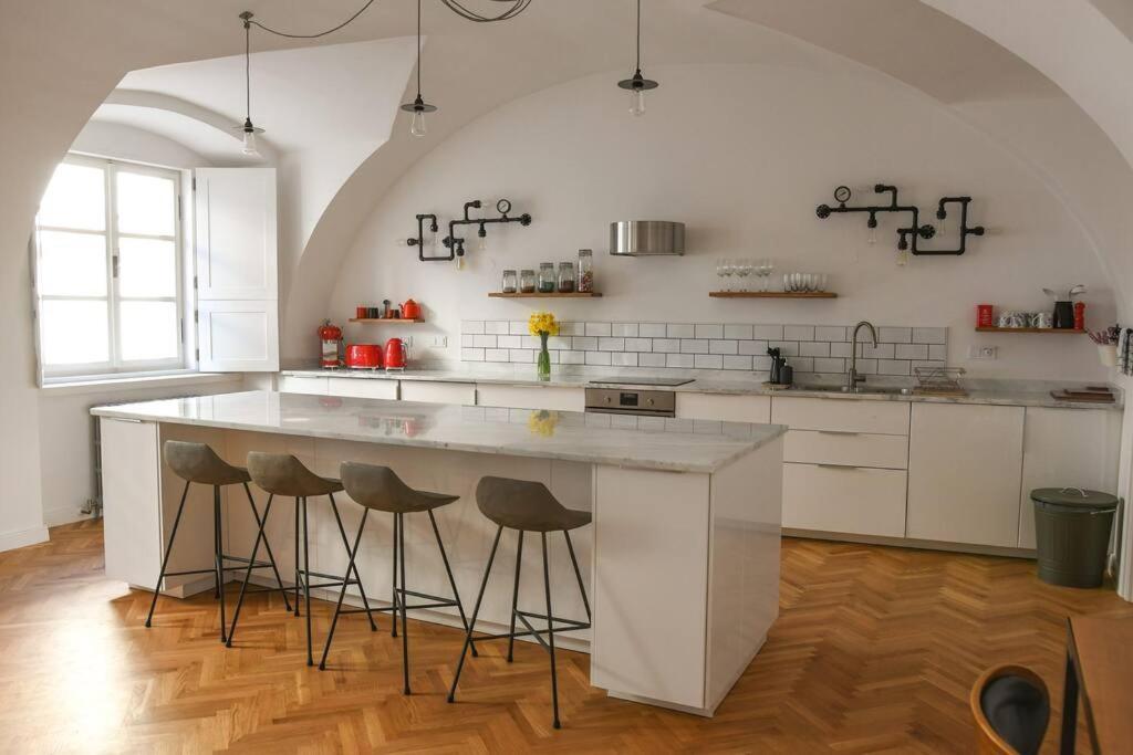 Beautiful 2Bed Apartment In The Centre Of Varazdin Luaran gambar