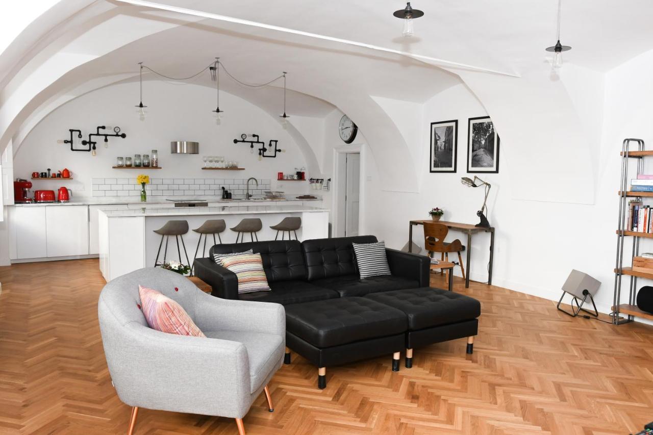 Beautiful 2Bed Apartment In The Centre Of Varazdin Luaran gambar