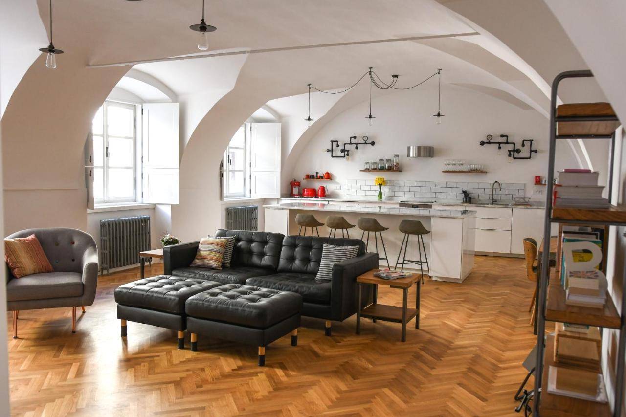 Beautiful 2Bed Apartment In The Centre Of Varazdin Luaran gambar